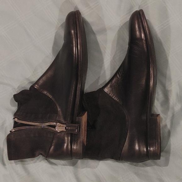 Newbark black booties in size 10 - Picture 4 of 4